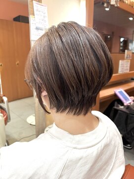 ネオリーブサイン 大森店(Neolive sign) クセで広がる方でもまとまりやすいショートボブ【大森】