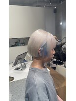 モニカ(MONIQA) ホワイト×ブルー