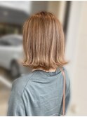 20代30代大人可愛い毛先パーマミルクティアッシュ肩ライン