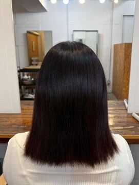 ファルベ(Farbe) 黒髪/オリーブグレー/小顔/ココアベージュ