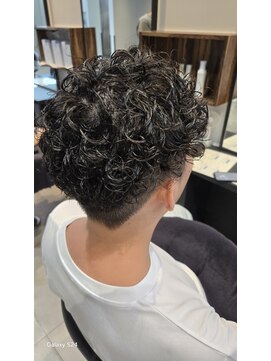 クリック 辰巳店(CLiC) トレンド×色気】強めスパイラル/プードルパーマ