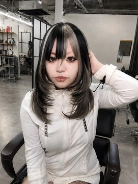エル オオサカ 心斎橋店(L. OSAKA) シルバー×ブラック/セクションカラー
