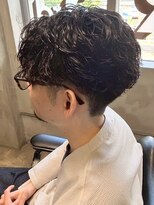 ディスイズバーバーサード(THIS IS BARBER 3rd)&nbsp;マッシュ 刈り上げ ツーブロック スパイラルパーマ 清潔感