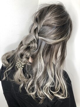 アポロ 横浜駅店(apollo) コントラストハイライト☆