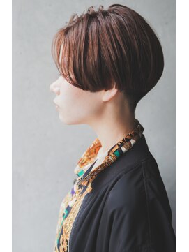 カライング(ing) スーツ短髪ツーブロック束感モテる黒髪シークレットパーマ流行