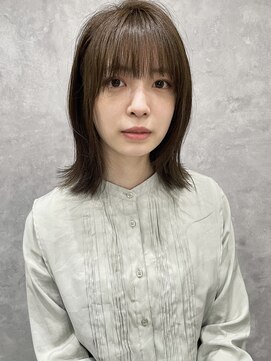 オウルズ(owls) 【owls】ツヤ感外ハネ鎖骨ミディアム／マロンベージュ