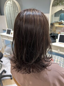 ロンド ストラーダ 心斎橋(Lond strada) 韓国前髪顔周りロング×インナーグレージュ[心斎橋/髪質改善]