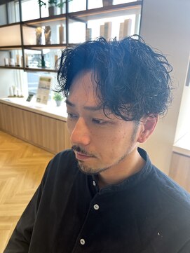 アートヘアーコルソ art hair CORSO センター分け×大人メンズ×波巻きミックス