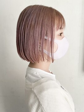 ヒビヲ(HIBIO) ダブルカラー切りっぱなしボブハイトーンカラーぱつっとボブ韓国