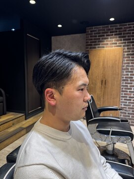 ロバーツヘアー 日野店 七三分けツーブロック
