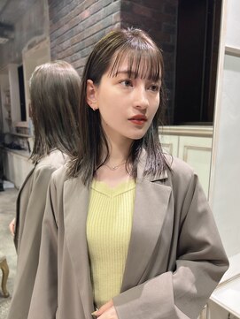 ヨー(Yoh-) 【オリーブページュ/阿部達哉】ミディアムレイヤー/透け感カラー