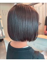 アトリエ エス atelier es HAIRDESIGN&nbsp;コロンとボブ/ワンカールボブ/ミニボブ/ショートボブ/グレージュ