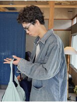 手々 メンズショートパーマ