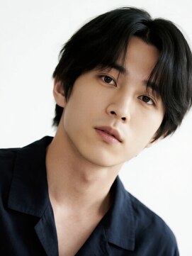 エイチ メンズ(H) ツイストパーマフェザーパーマスパイキーショートセンター分け