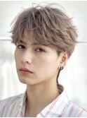 ハイトーンカラーフェザーパーマセンターパート