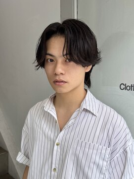 クロト(Clotho) センターパート/フェザーパーマ/波巻きツイストスパイラル