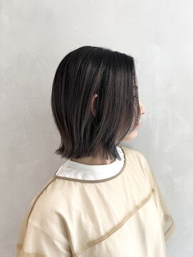 マスカリ(muscali) 黒髪/クラゲヘアー/オリーブグレー/小顔/ココアベージュd11