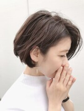 Ruufus恵比寿南/白髪ぼかしハイライト/ショートボブ/髪質改善 40代50代60代大人ひし形ショートボブ/白髪ぼかしハイライト