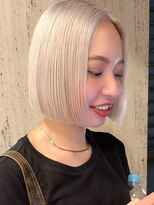プネル 渋谷(PUNEL)&nbsp;渋谷/ホワイトブロンド/切りっぱなしボブ 海外ガール