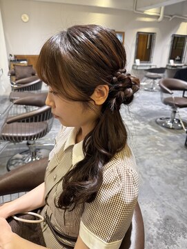 リリアーナ(LILIANA) 池袋 ヘアアレンジ サイドポニー♪