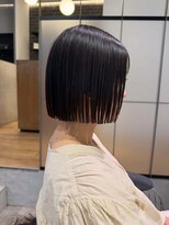 ローマージングウマエ(ROAMER jingumae)&nbsp;切りっぱなしボブ