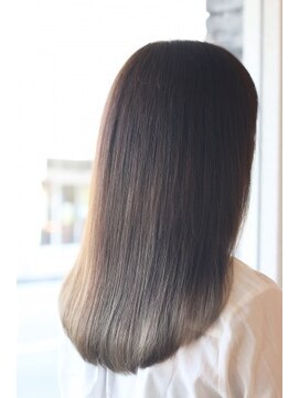 ラヴィエール(LAVIERE by R-EVOLUT) 【LAVIERE】☆潤サラストレート☆　店長　柿本