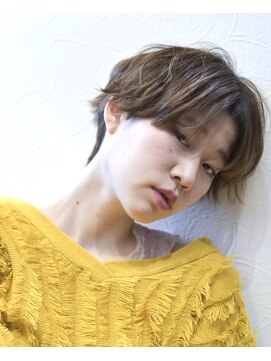 ラビリンス(Labyrinth) ハイトーンカラー×韓国風ショート 心斎橋labyrinth美容室
