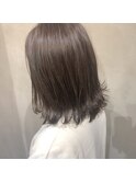小顔レイヤーボブ×ハイライトカラー×グレーベージュ