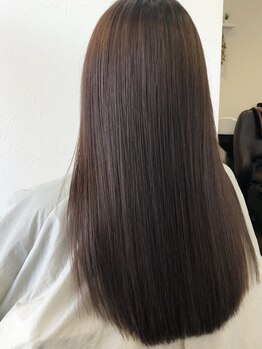 ヴェーラヘアー(VEЁЯA hair)の写真/【駐車場あり】【月曜日営業】クセを30%～40%和らげる髪質改善トリートメントが大人気★