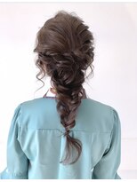 ロアールメイ(LOAOL mei)&nbsp;編みおろし／ヘアセット／フィッシュボーン／グレー／カーキ