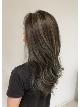 アース 相模大野店(EARTH) 30代40代透明感グレージュハイライトウルフロング