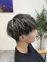 シードバイシャムロック(SEED by Shamrock) ハイライト×ツイストスパイラルパーマ