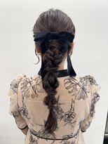 ソソ(soso)&nbsp;【soso 伊勢田】ポニーアレンジ【横浜/ブリーチ】