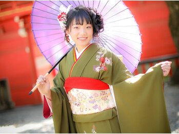 ボンジュールアミ美容室の写真/国家資格着付技能士1級取得のスタッフ在籍◎着付け&ヘアセット&メイクのフルもOK！