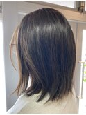 切りっぱなしグレージュボブ