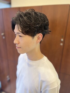 美粧ほそや 横浜反町 トレンド感あるマッシュフェザーパーマ｜横浜・反町