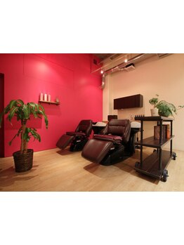 “初めての方でも緊張しない”居心地の良さにこだわった空間で、あなただけの時間を…。[保土ヶ谷]