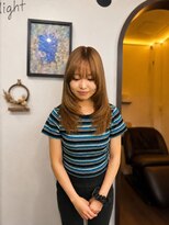 エスリ(esuri)&nbsp;レイヤーカット+ブリーチ1回ダブルカラー