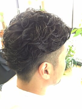 エモーシオン(HAIR CREATE EMOTION) メンズパーマスタイル