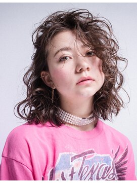 アズーア ヘアーアンドスパ(azure hair&spa) ８０Sパーマ/3Dカラー/ クラシカル デジタルパーマ