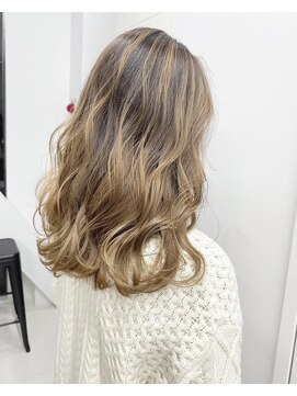 アライブ キチジョウジ(ALIVE Kichijoji) 【ALIVE吉祥寺】バレイヤージュ＊ミルクティーベージュ＊美髪