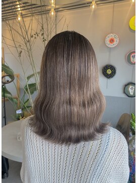 イェスオキナワ(yes okinawa) ハイライトグレージュカラー