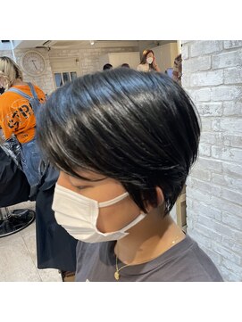 ギギ(9191) ハンサムクビレショート