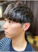 20代30代40代メンズショートフェザーマッシュツーブロック