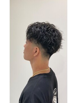 スカイマスターバーバー 渋谷(SKY MASTER BARBER) フェードツイストスパイラル<理容室>[床屋/シェービング/渋谷]