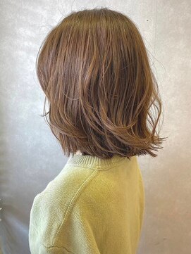 ウム(umu) ゆるっと外ハネ