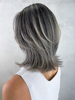 顔周りレイヤーミディアム韓国ヘアおくれ毛_ba524261