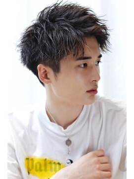 リップス 心斎橋(LIPPS) かき上げオーバーアップバングショート