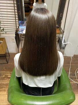 ロア(Loah) 艶感ストレートロング/ダークグレージュ