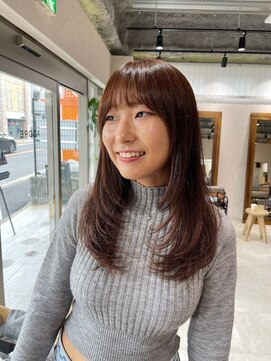 クム 横浜(qumu) フェイスレイヤー×艶ブラウン　qumu横浜